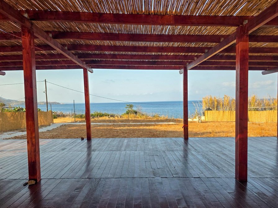 Empty sea-view yoga platform